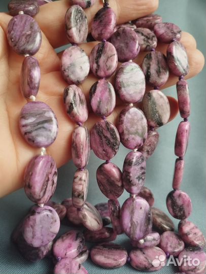 Бусы из натуральных камней