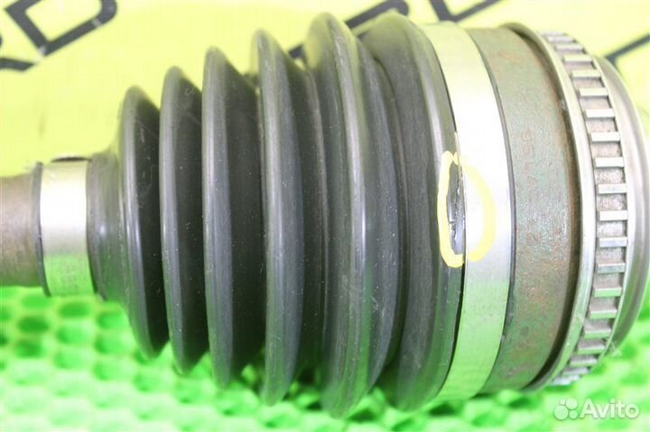 Привод передний правый Toyota Caldina ST215 3S-FE