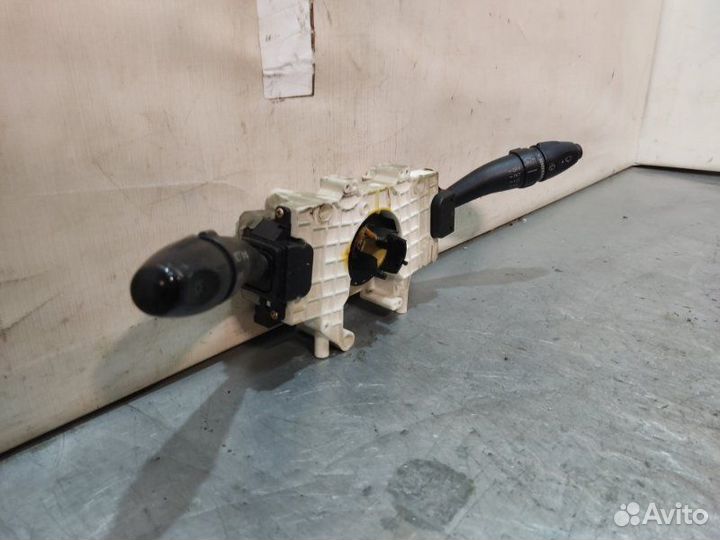 Переключатель подрулевой Hyundai Sonata EF тагаз