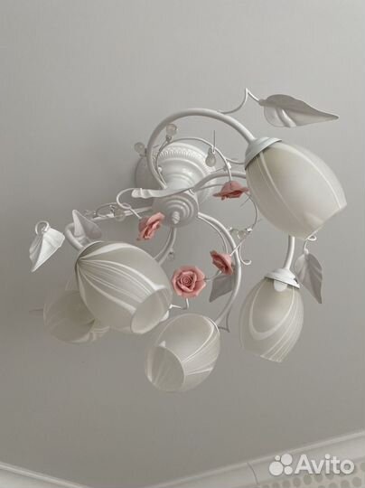 Люстра подвесная потолочная