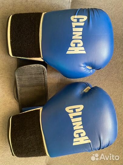 Боксерские перчатки 