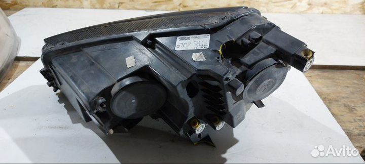 Фара галогеновая передняя правая Skoda Karoq