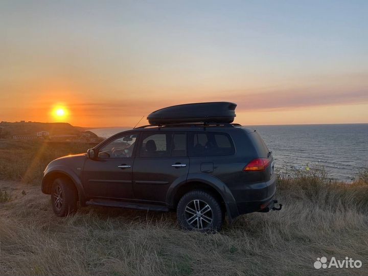 Автобокс на крышу автомобиля