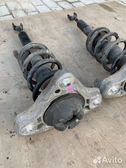 Стойка подвески передняя Audi A4 B7 2.0 BGB