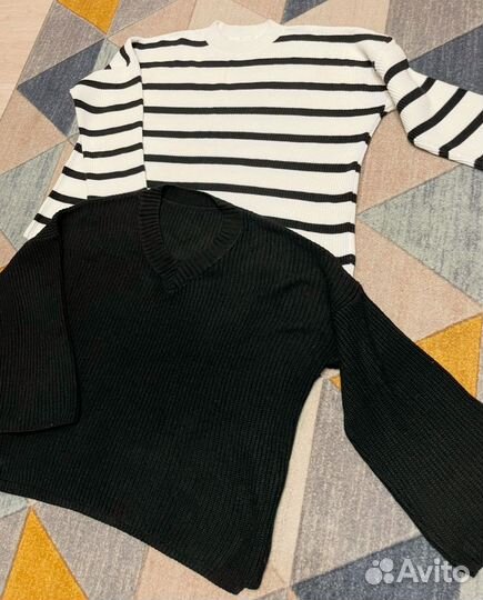 Два свитера р.60
