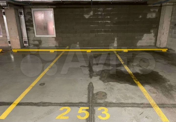 Машиноместо, 14 м²