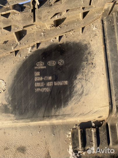 Решетка радиатора Kia Rio 3 2012