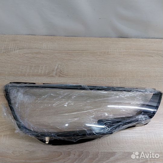 Стекла фар Audi A4 B9
