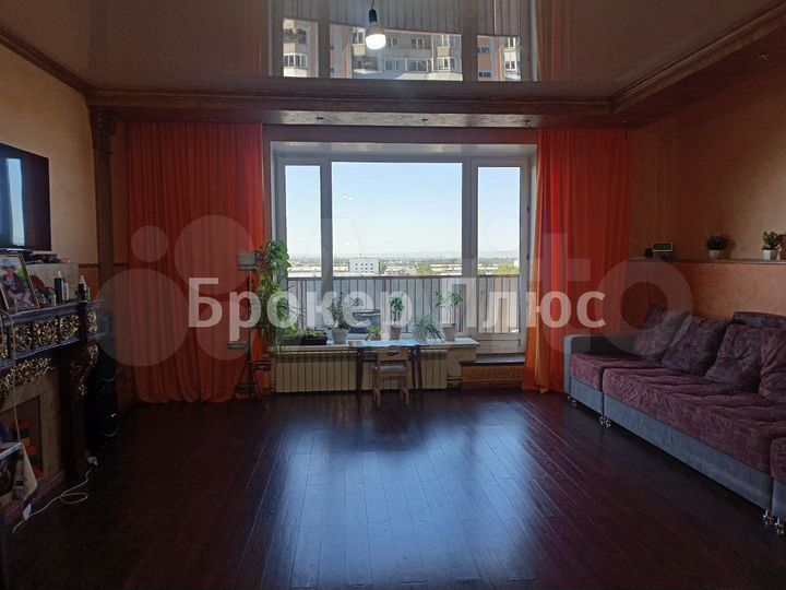 4-к. квартира, 118 м², 9/9 эт.
