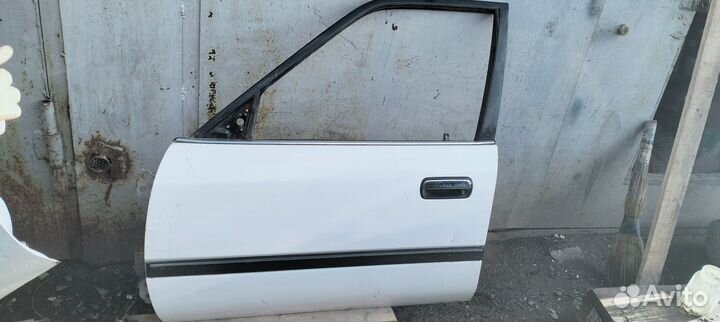 Дверь Toyota corona t170