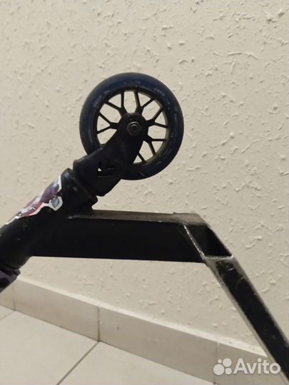 Трюковой самокат парк