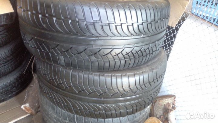 Michelin Defender 255/55 R18