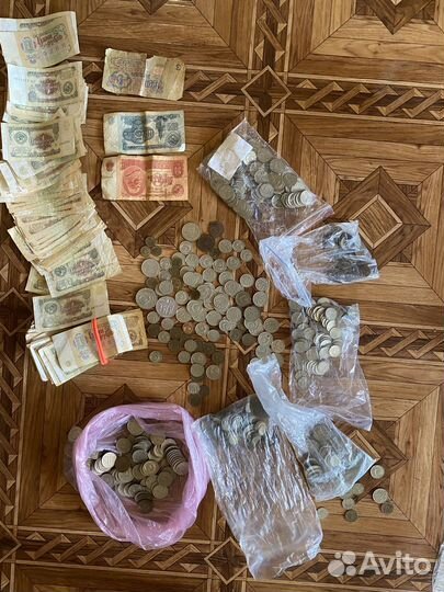 Бумажные деньги СССР, монеты