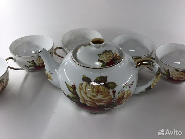 Фарфоровый сервиз