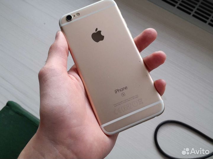 Телефон iPhone 6s