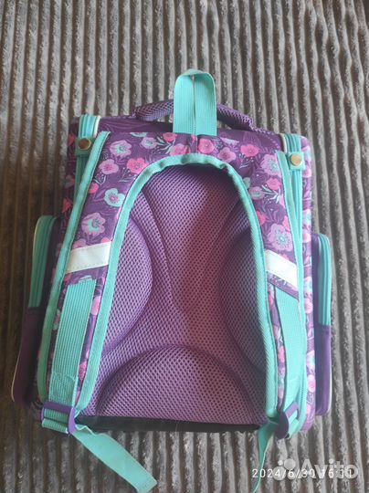 Рюкзак школьный