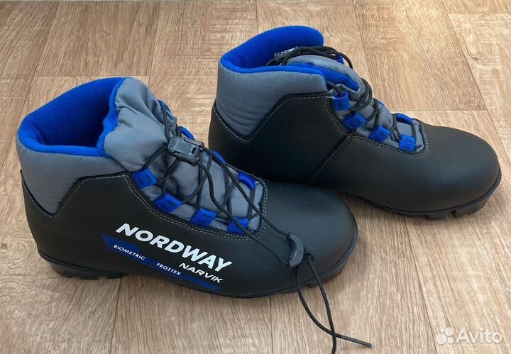 Лыжные ботинки 35р крепление NNN