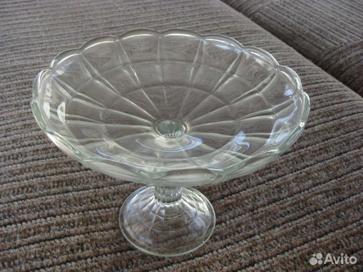 Ваза на ножке. Фруктовница