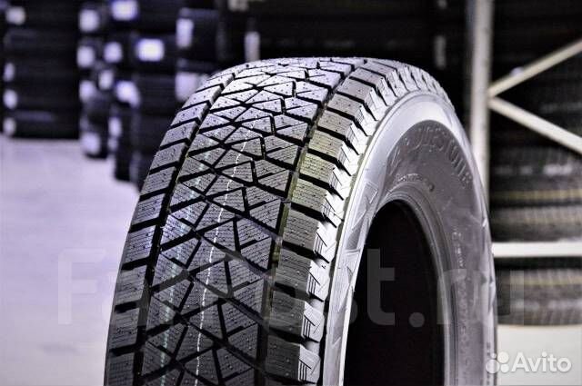 Bridgestone Blizzak DM-V2 235/65 R17 112