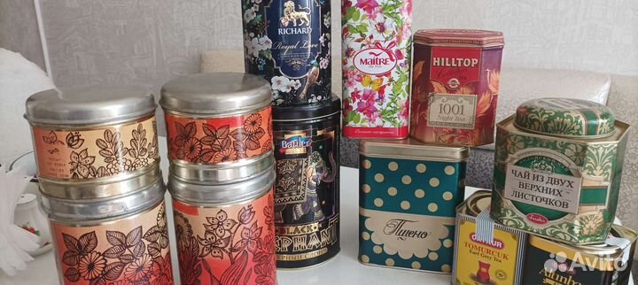Жестяная банка Чупа чуп,чай,Монпансье ссср,бутылки
