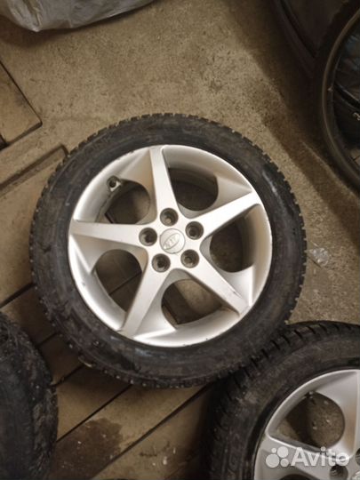 Продаю оригинальные колёса на kia