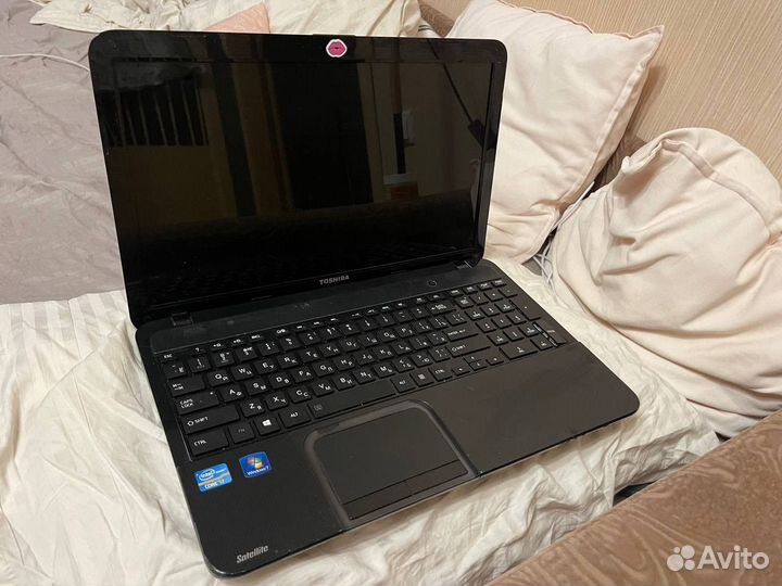 Ноутбук toshiba satellite L850-CJK