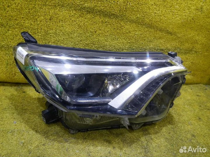Фара правая Toyota RAV4