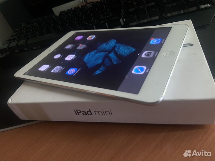 Планшет apple iPad mini 1