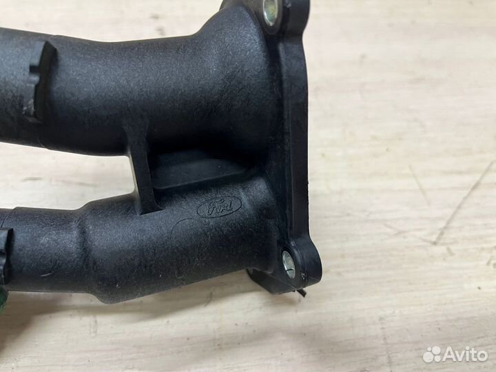 Корпус термостата Ford focus 2