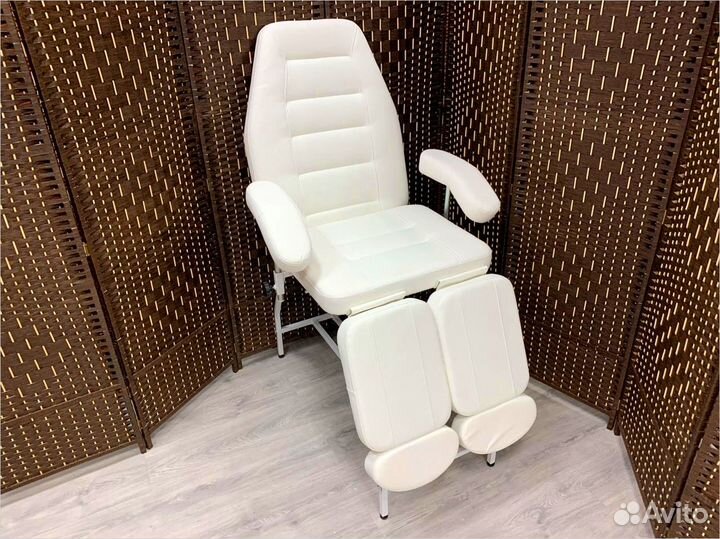 Педикюрное кресло