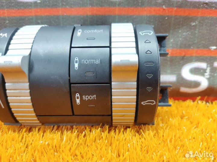 Кнопка управления подвеской Porsche Cayenne 955