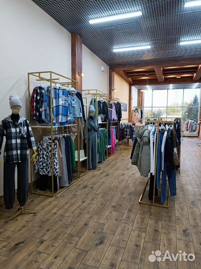 Продам готовый бизнес магазин одежды
