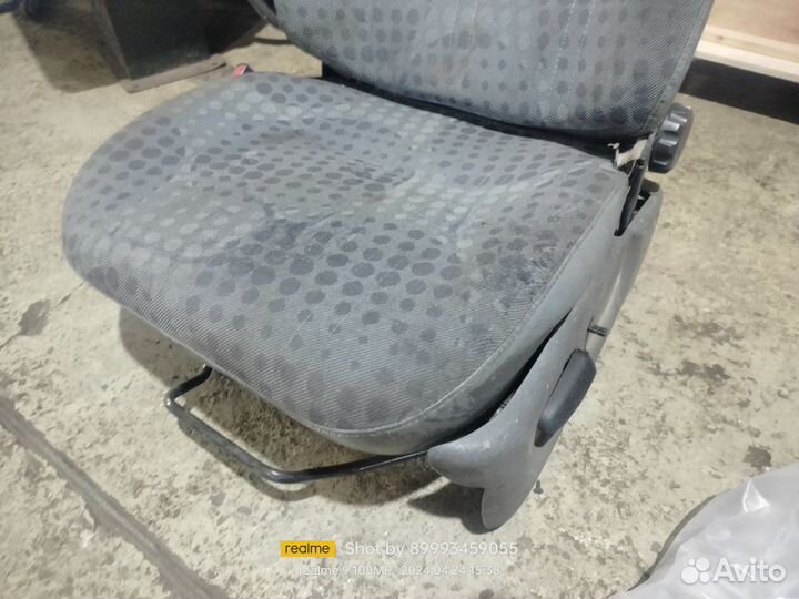 Водительское сидение Форд Транзит 2000-2014