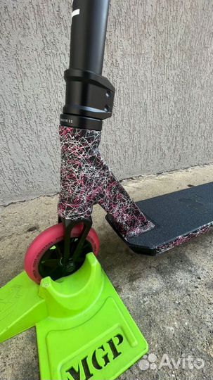 Самокат root industries Type R Mini Splatter Pink