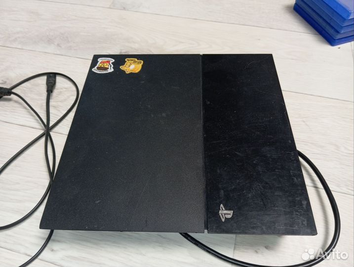 Sony playstation 4,рабочая+игры, провод hdmi