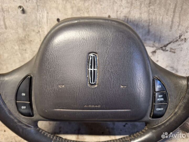 Руль с подушкой безопасности Lincoln Town Car 3