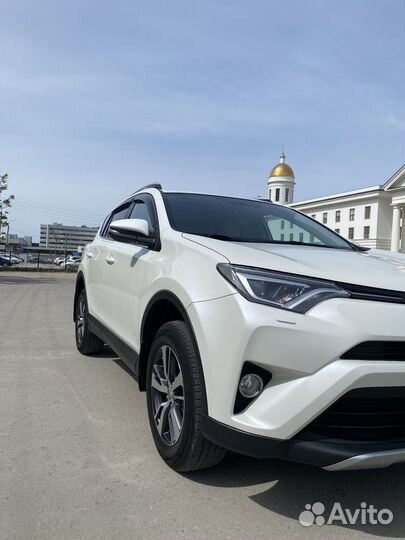 Toyota RAV4 2.0 CVT, 2018, 200 000 км