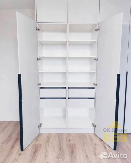 Угловой шкаф