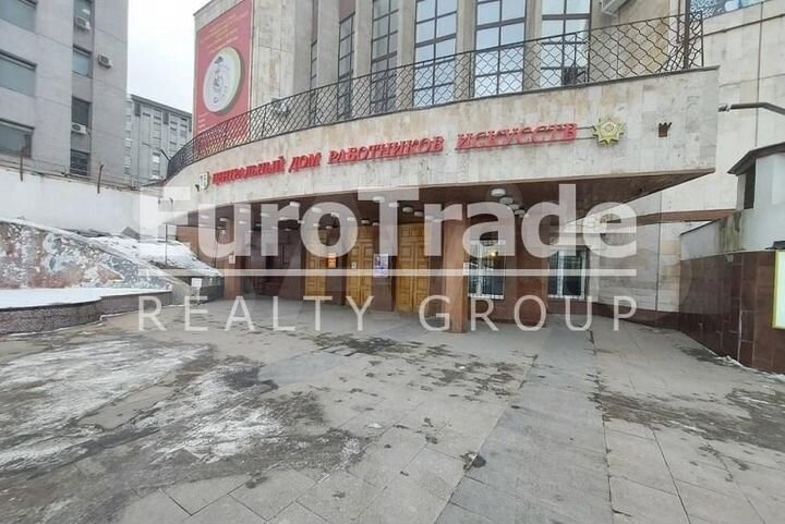 Сдам торговое помещение, 580 м²