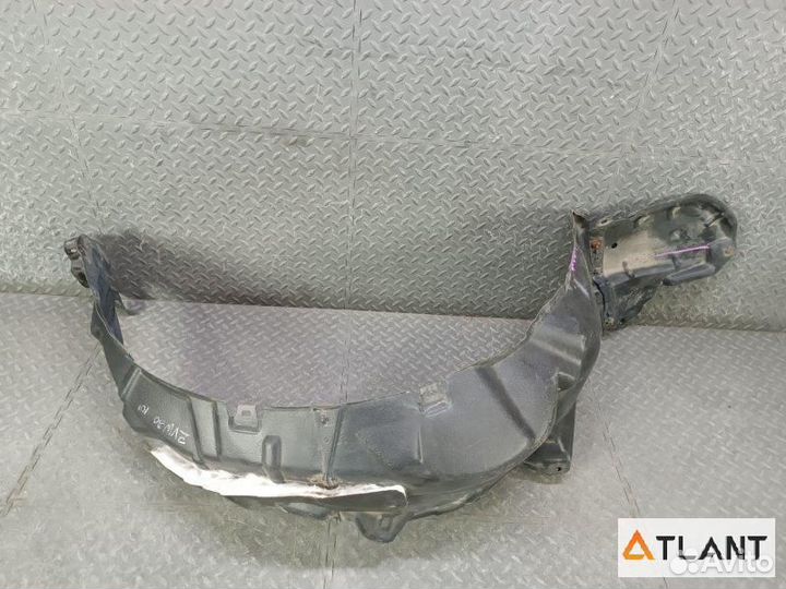 Подкрылок передний левый toyota prius