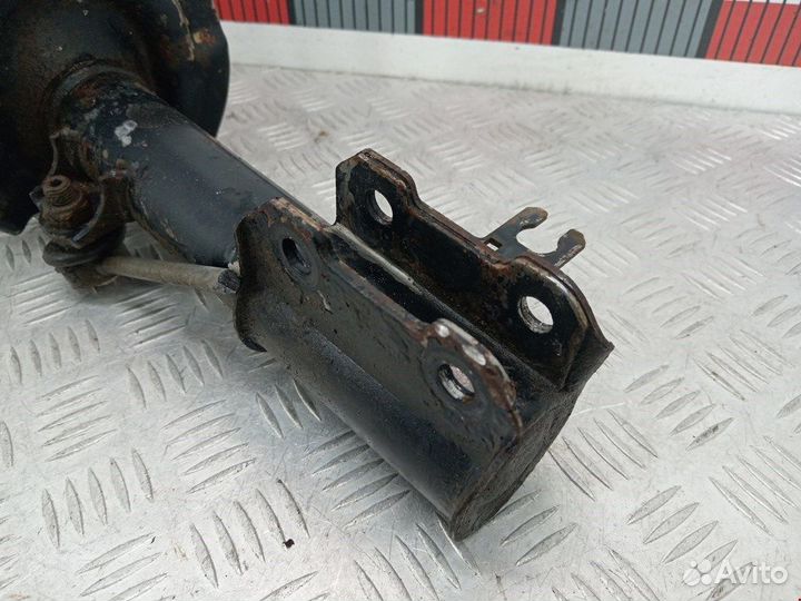 Стойка для Opel Vectra C