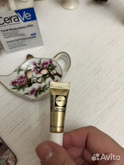 Отдам бесплатно пробник крема под глаза Швейцария