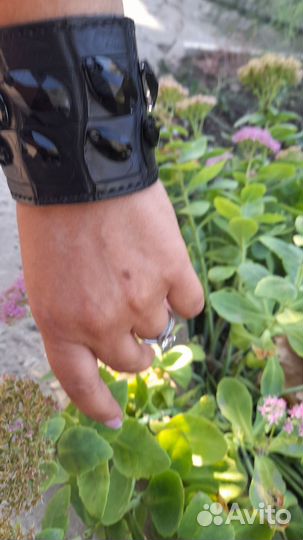 Браслет из кожи крокодила