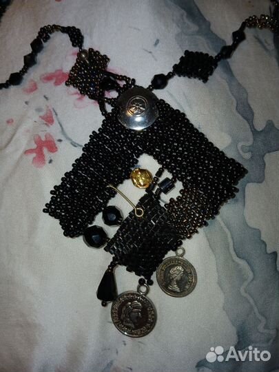 Украшение на шею