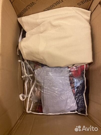 Коробка с вещами