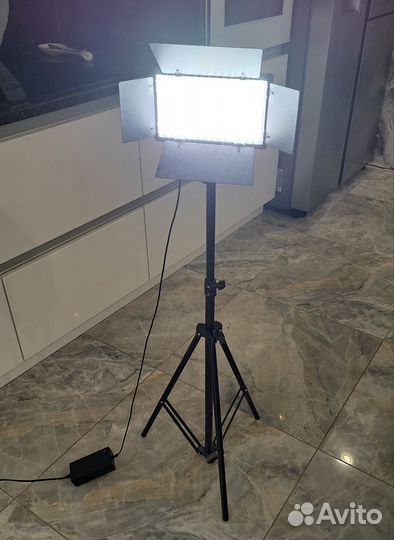 Видео свет LED 600 для съёмки