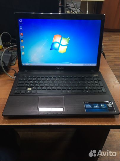 Ноутбук asus