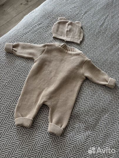 Комбинезон для новорожденного новый 56