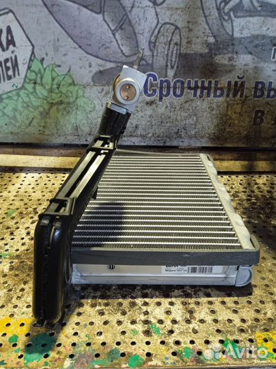 Радиатор кондиционера салонный Land Rover Range Ro