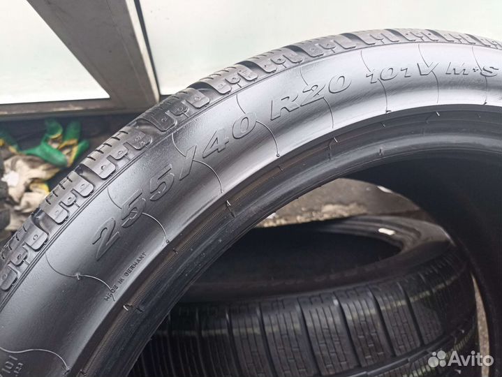 Pirelli Winter Sottozero 285/35 R20 и 255/40 R20